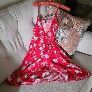 Exposed sun dress